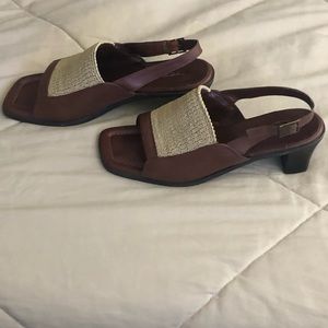 Trotters Slingback SZ 9